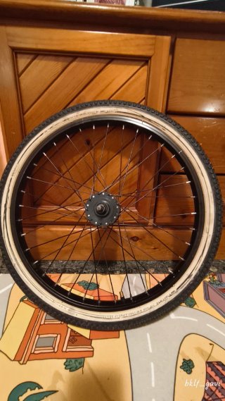 Rueda BMX 20x1.9 Eje Rosca