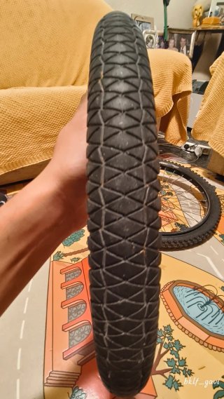 Rueda BMX 20x1.9 Eje Rosca