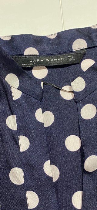 Camisa Zara lunares azul T.M manga larga
