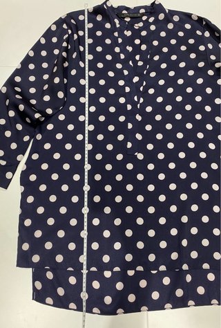 Camisa Zara lunares azul T.M manga larga