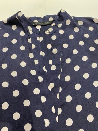 Camisa Zara lunares azul T.M manga larga