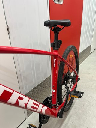 Bicicleta Trek Dual Sport 2 Gen 4 roja