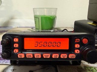 YAESU FT-7900. VHF/UHF Recibe banda aérea