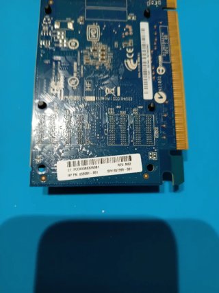 Tarjeta Gráfica Nvidia GeForce GT 520 1GB