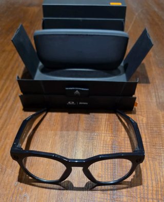 Occhiali Oakley Meta HSTN lenti transition amethis