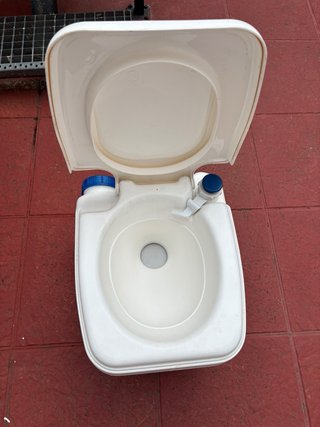 WC Químico Portátil Blanco y Azul
