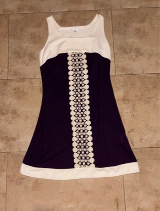 Vestido morado y blanco talla 42