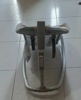 Hamaca mecedora para bebé con música