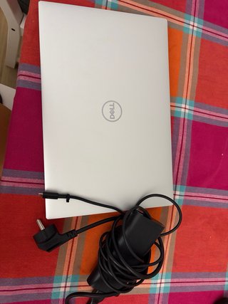 Dell XPS 15 9520 Negro/Plata