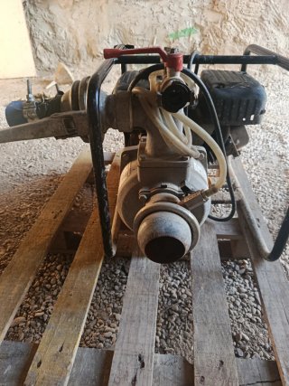 Motobomba caudal 4T