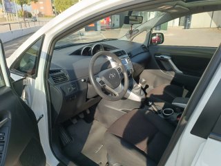 Toyota Verso 2011