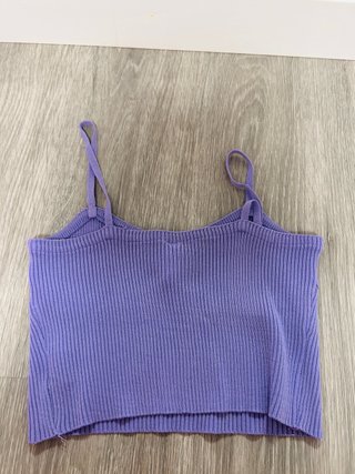 Top lila de tirantes