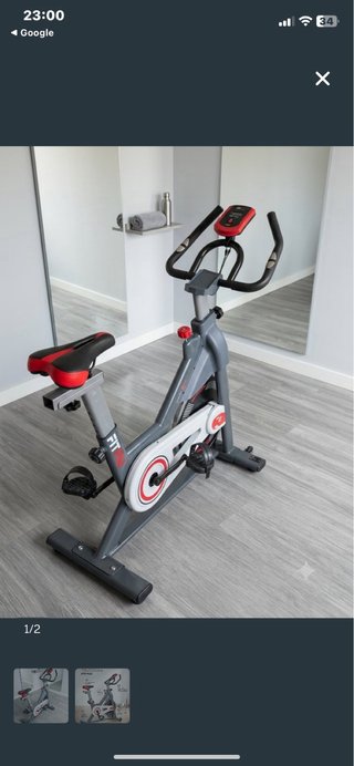 Bicicleta Estática Gris y Roja