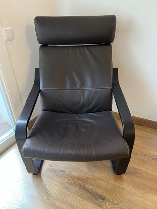 Butaca IKEA POÄNG marró amb reposacaps