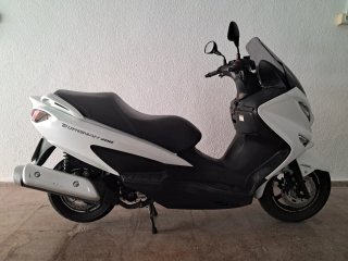 Suzuki Burgman 200