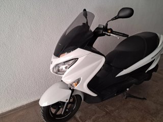 Suzuki Burgman 200