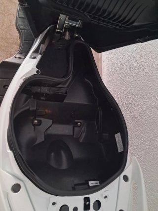 Suzuki Burgman 200