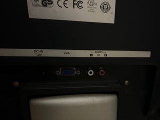 Monitor Proview 17" con altoparlanti + VGA