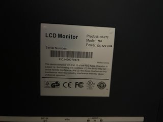 Monitor Proview 17" con altoparlanti + VGA