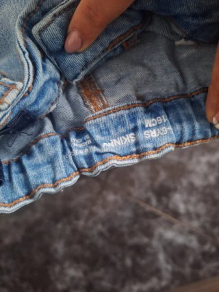 Pantalón vaquero niño/a azul claro