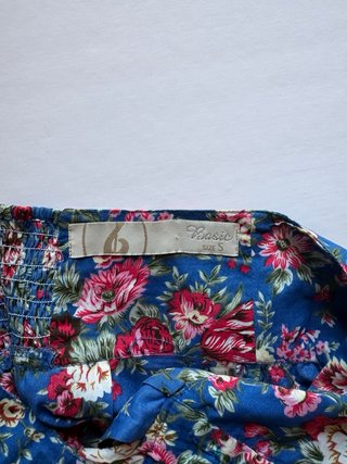 Falda floral azul