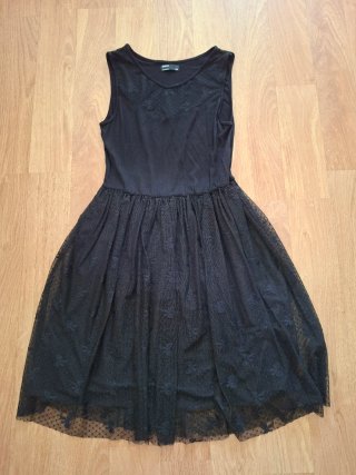 Vestido negro encaje