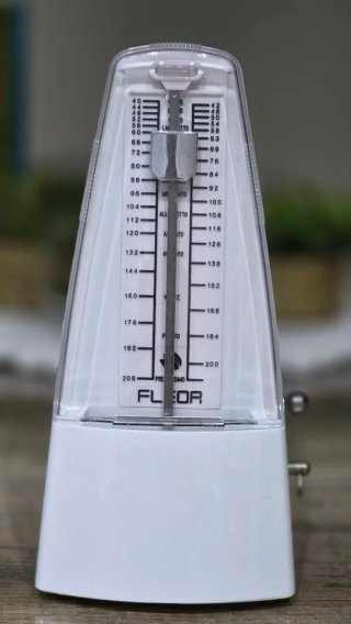 Metrónomo Blanco FLEOR