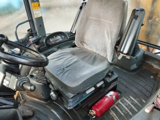 Retroexcavadora New Holland Mixta lb 115 4pt