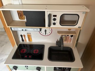 Cocinita de juguete de madera