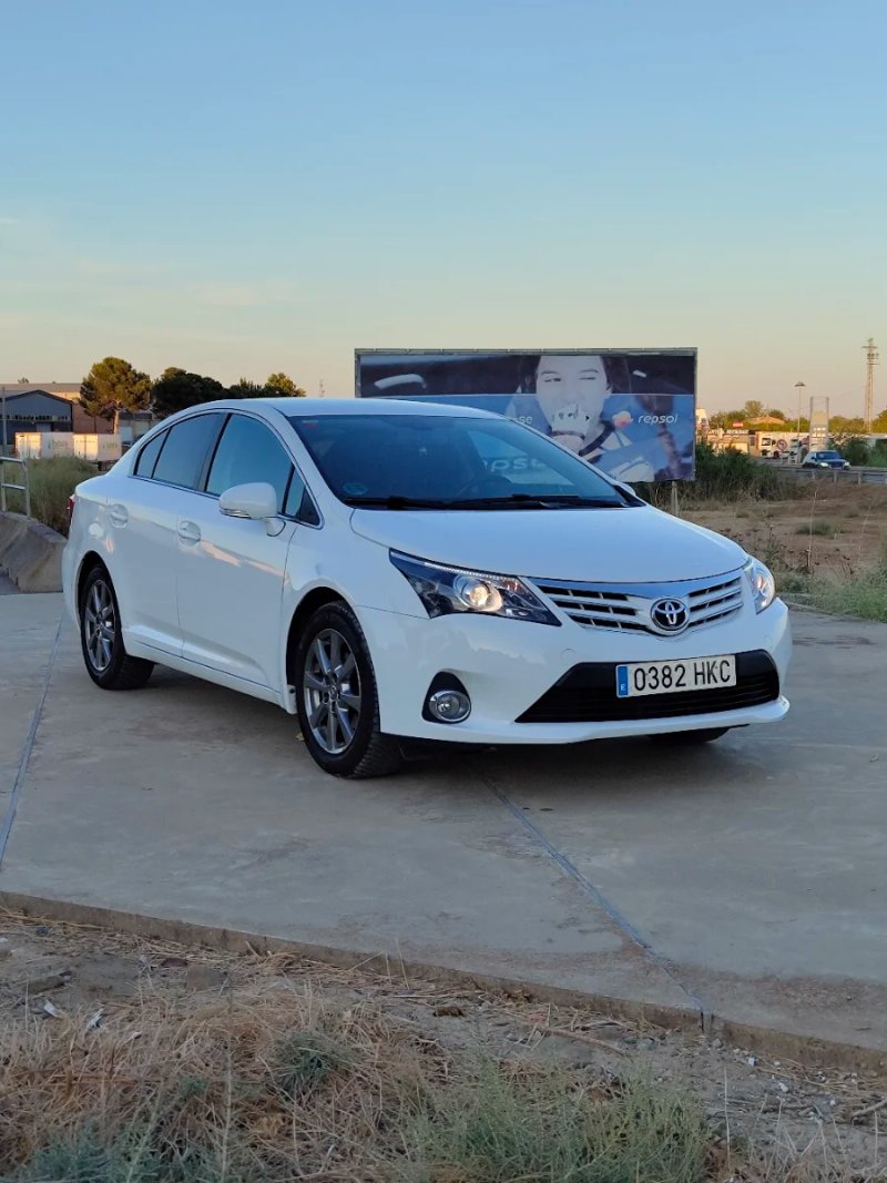 Toyota Avensis 1.8 Advance 140 2012