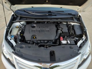 Toyota Avensis 2012