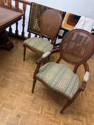 Mueble aparador antiguo con espejo