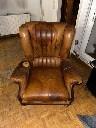 Mueble aparador antiguo con espejo
