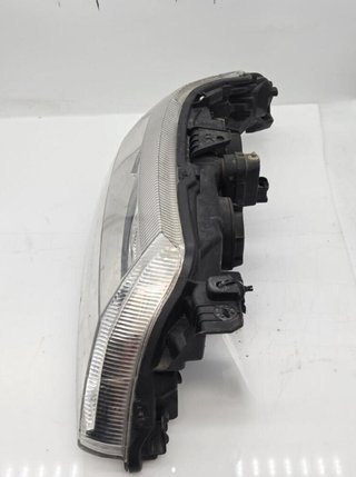 Faro derecho renault 8200002847 laguna 3810