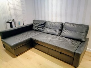 Sofá Cama Ikea FRIHETEN Polipiel Negra