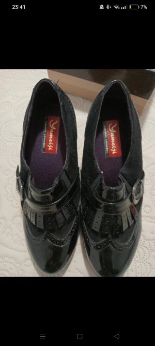Zapatos negros Tacón