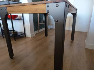 Mesa Boston Estilo Industrial Madera y Metal