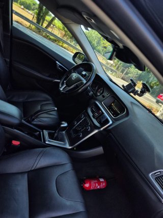 Volvo V40 2015