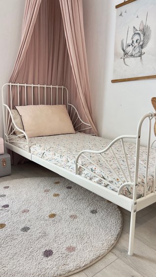Preciosa habitación infantil