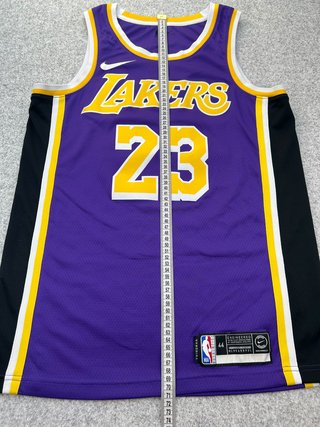 Los Angeles Lakers NBA Jersey M LeBron James