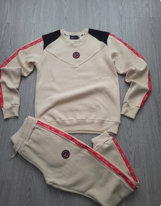 Conjunto Chándal Nike Beige y Negro