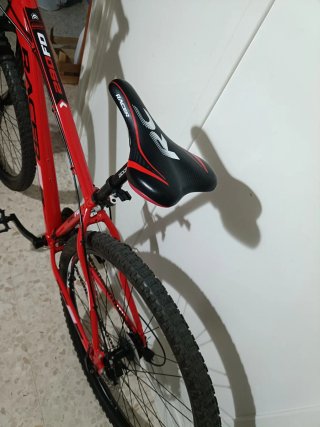 Bicicleta de Montaña Roja RACER 290 FD
