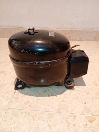 Compresor de nevera Jiaxipeta NU1114Y