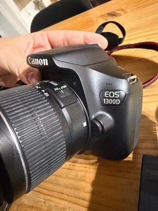 Canon EOS 1300D Cámara + Accesorios