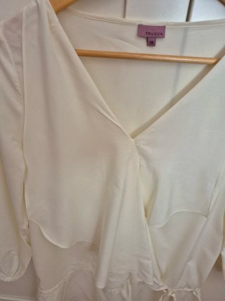 Blusa cruzada beige Trucco T.38