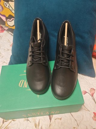 Zapatos negros de cordones