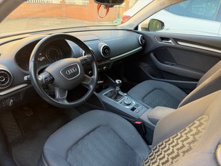 Audi A3 1.6 TDI Ambition S line 105 cv · 88.000 km