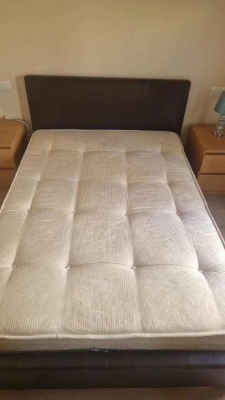 Cama doble cuero marrón