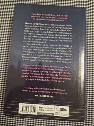 LIBRO LUNA ROJA