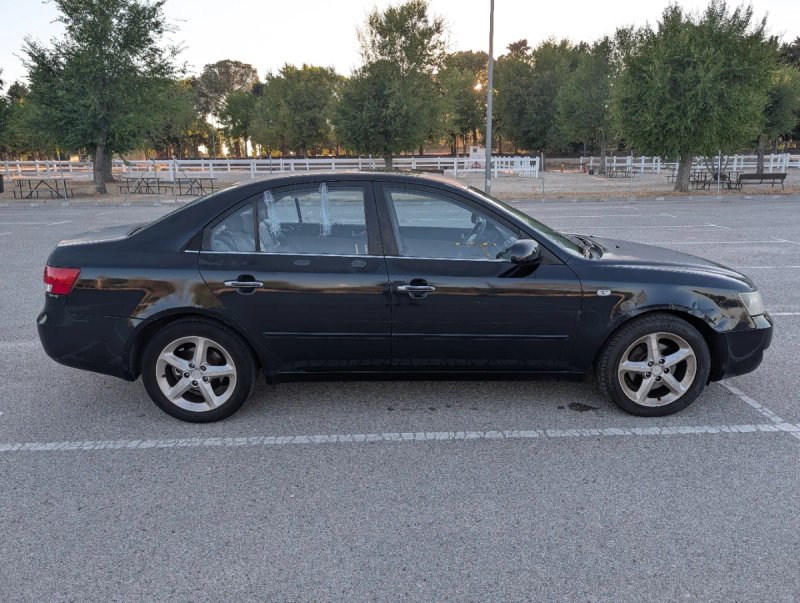 Hyundai Sonata 2.0 CRDi VGT Comfort II 2007, foto 4